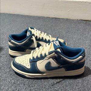 Nike Dunks